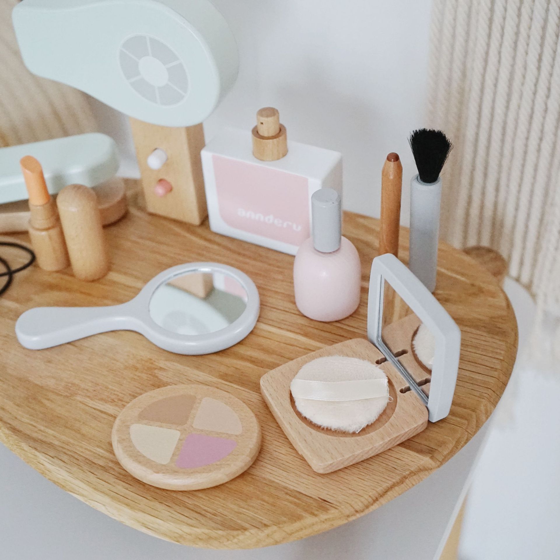 Montessori Simulation MakeUp R - Your Beauty Makeup recension och pris