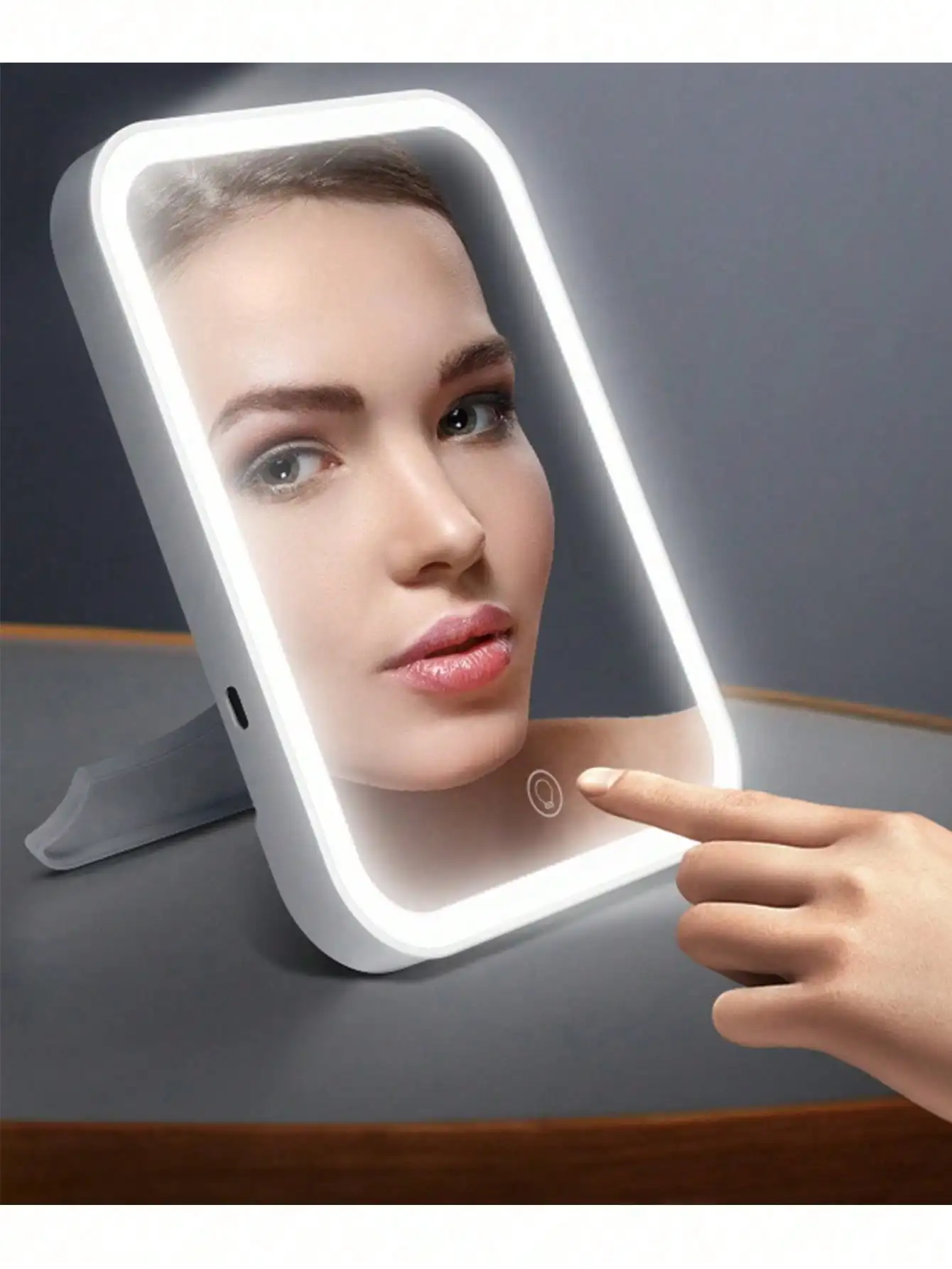 Light Up Your Beauty Routine:  - Your Beauty Makeup recension och pris